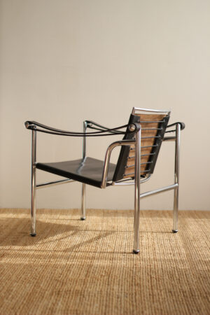 LC1 Le Corbusier Lounge Chair